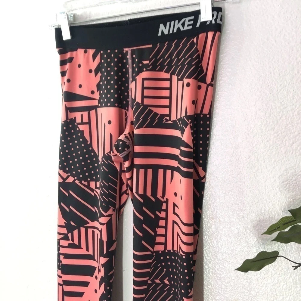 Nike 80% polyester